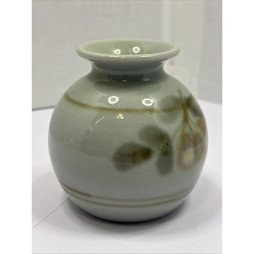 Highland Stoneware Scotland Bud Vase Floral 3.25